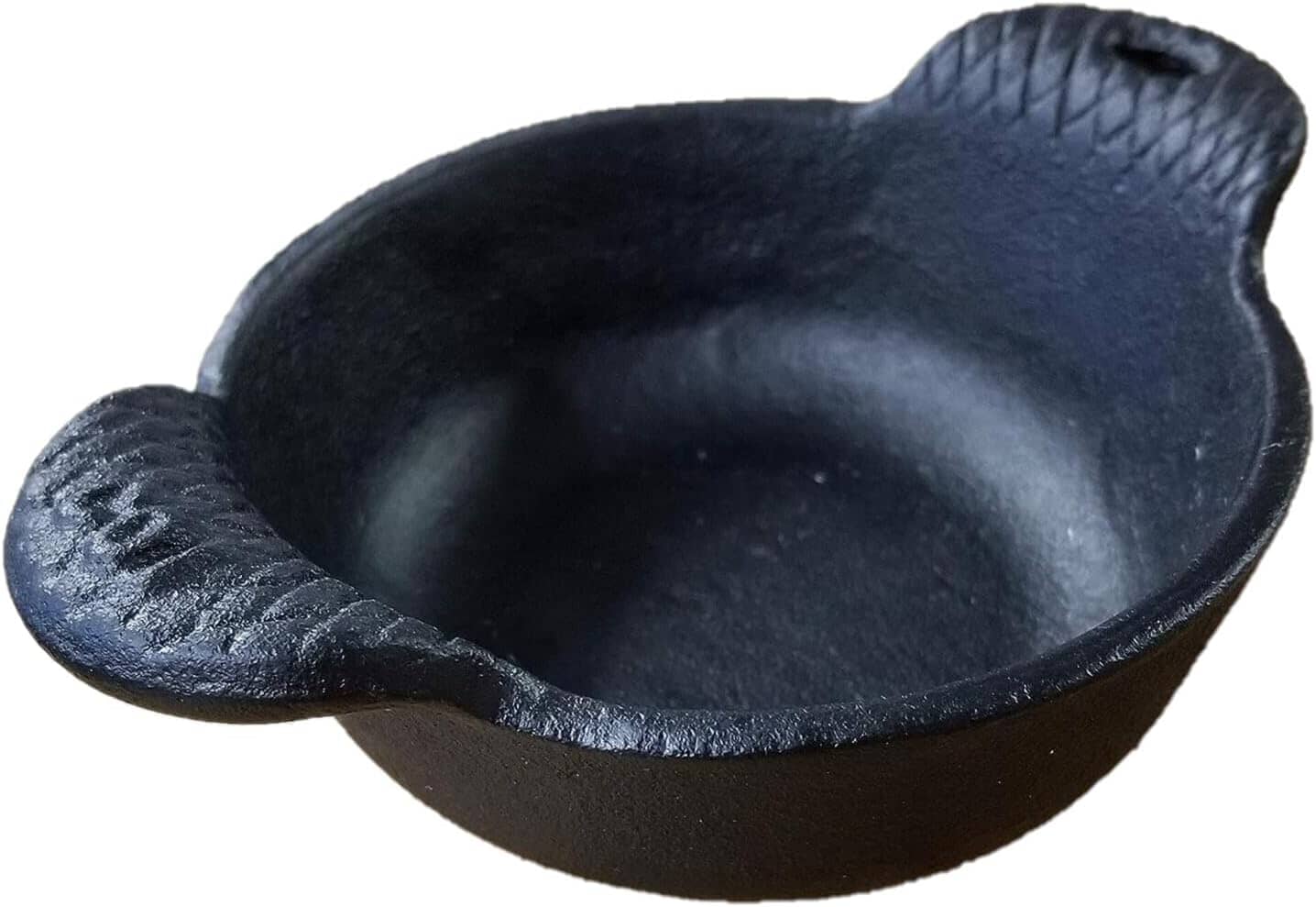 Carvers Olde Iron Mini Cast Iron Skillet Set of 4 ñ 12 Oz Capacity Ramekins Carver's Olde Iron 